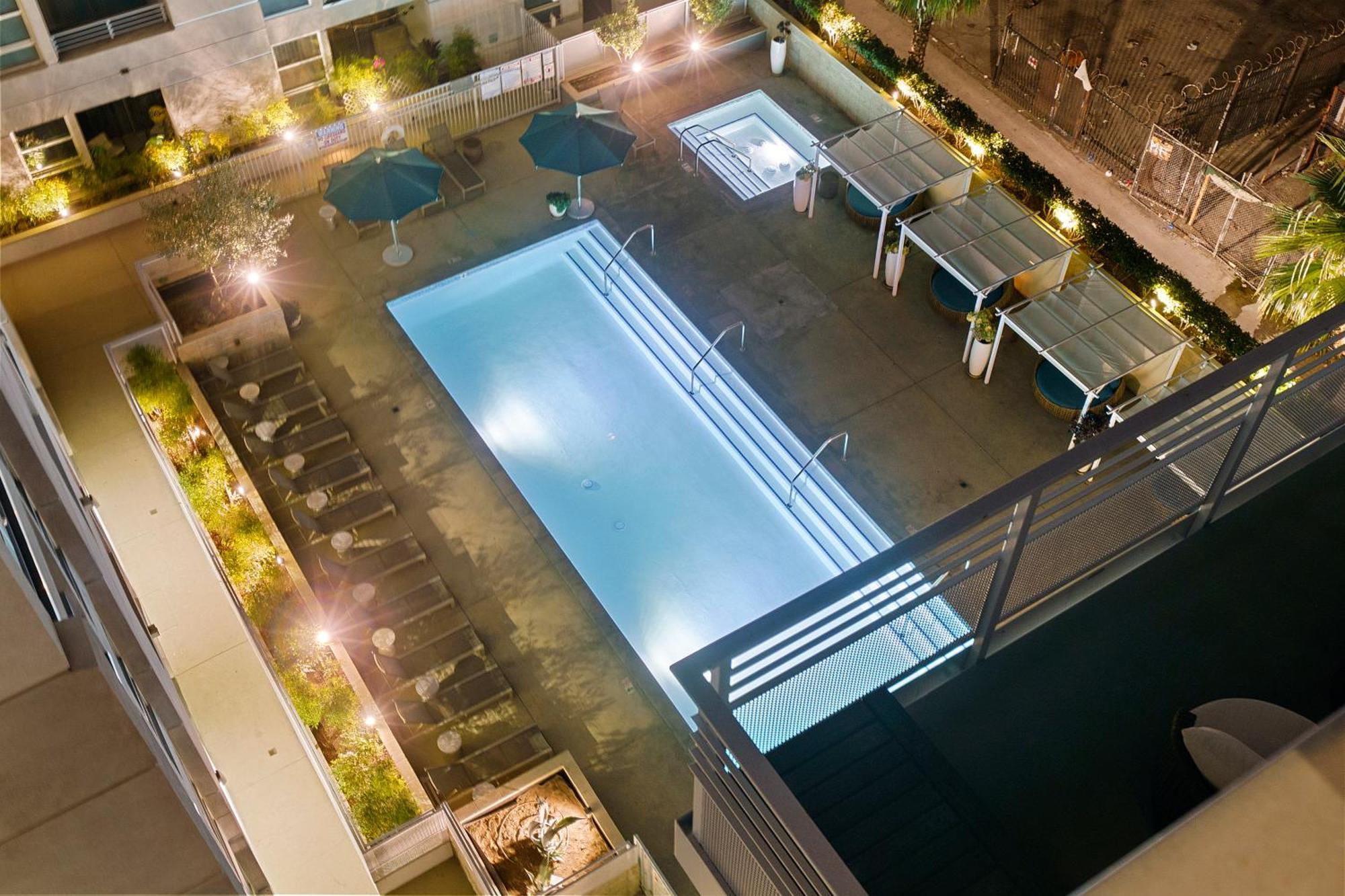 Dtla Escape Skyline Views With Luxury Amenities Apartment Los Angeles Exterior photo